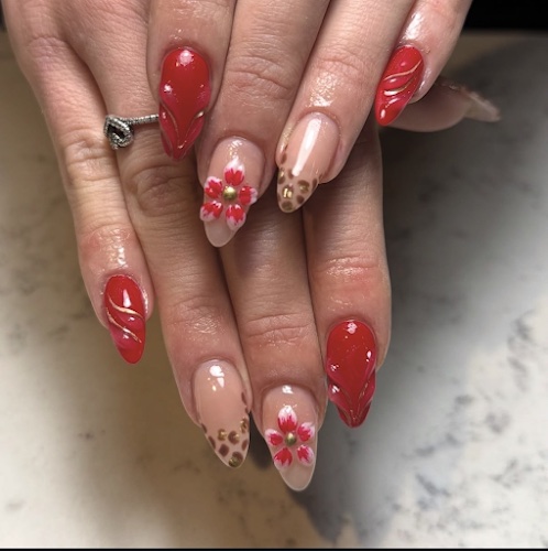 Ongles Caroline 88