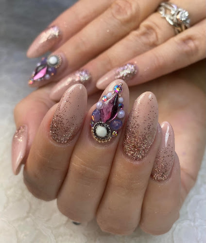 Ongles Dominique Hamel