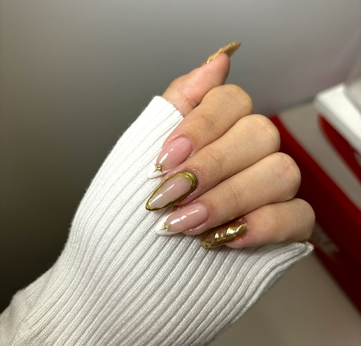 Ongles et Maquillage Permanent Victoriaville - Monica Echeverri Studio de Beauté