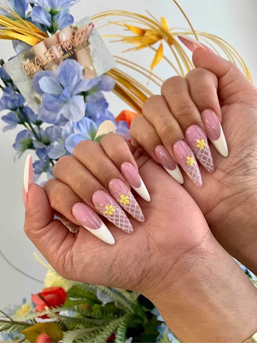 Ongles Etoiles