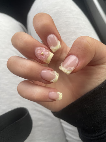 Ongles par Sara-Jade, salon d’ongles à Shefford, au Québec