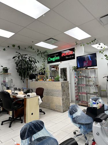 Ongles Plaza