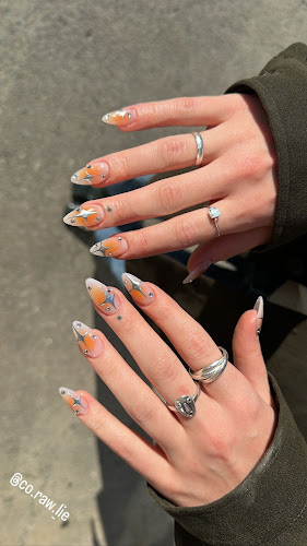 Ongles Sailor Moon