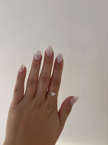 Ongles Seigneuriale