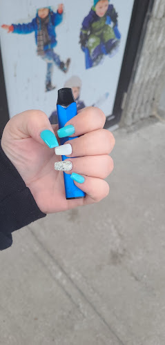 Ongles Tanya