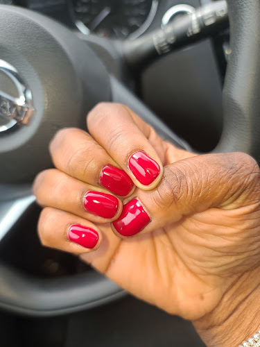 Ongles Tina