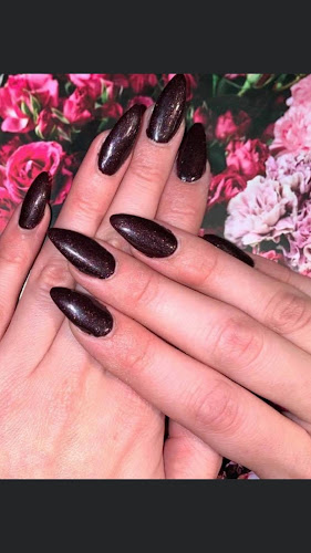 Ongles Vyvy