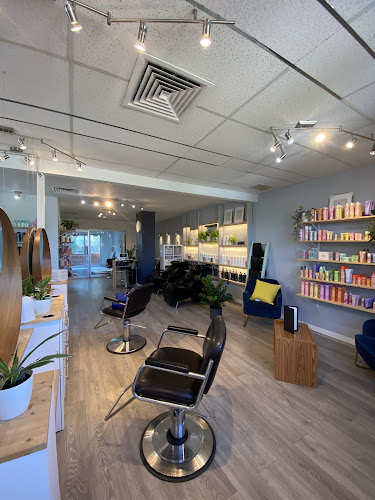 Palmer America Salon