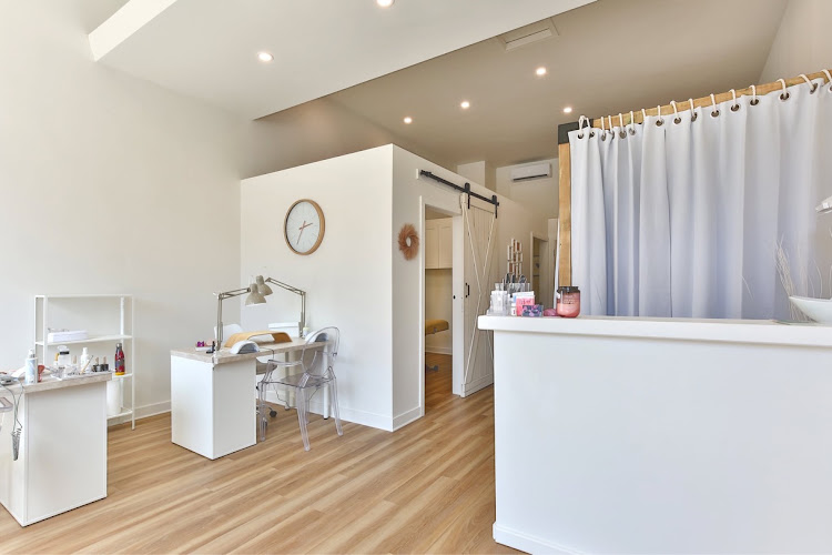 Salon de beauté Jade Bédard Extentions de cils, microblading, lash & brow lift