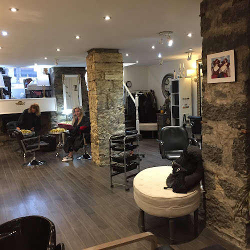 Salon Doo