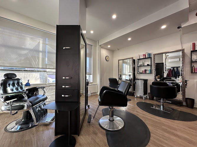 Salon HairRaisers