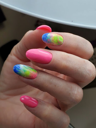 Shahz Nailz & Foot Clinique