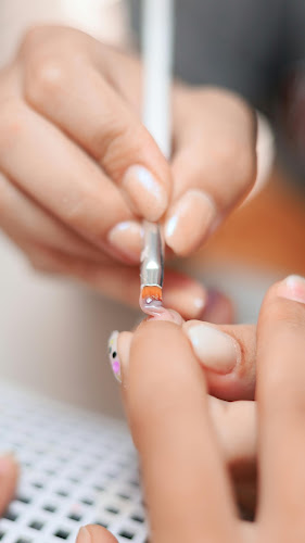 Studio Agalia, nail salon in McMasterville, Quebec