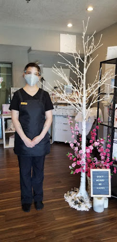 Damara Day Spa, Harbour Landing
