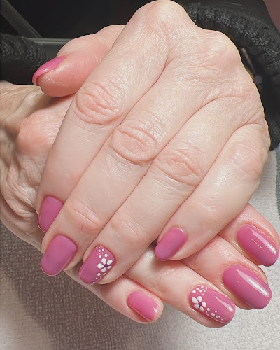 Freestyle Hair and Nail Studio
