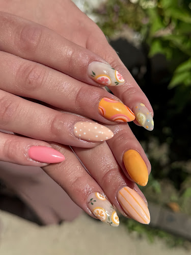 Lay beauty yxe