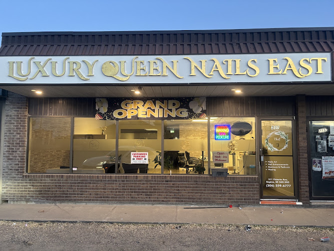 Luxury Queen Nails East