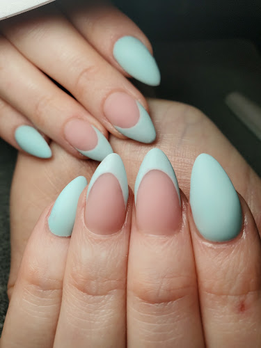 Nails.Cyndi