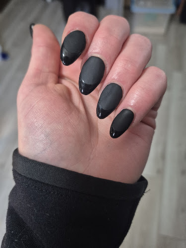 Phantastic nails