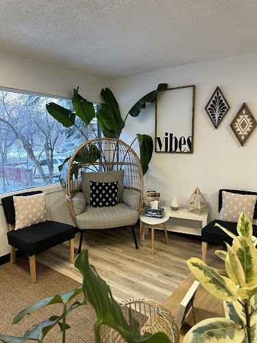 PRAVDA studio + spa