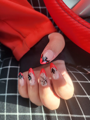 Sunshine Nails & Spa