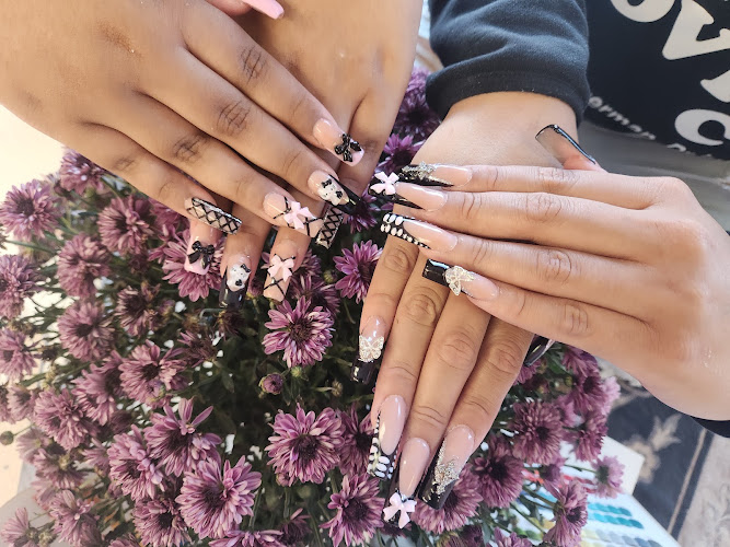 Vickie G's Nail Salon