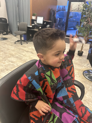 WALKINCUTS Hair Salon Martensville