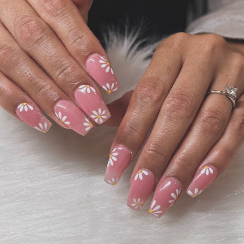West Hill Nails & Spa